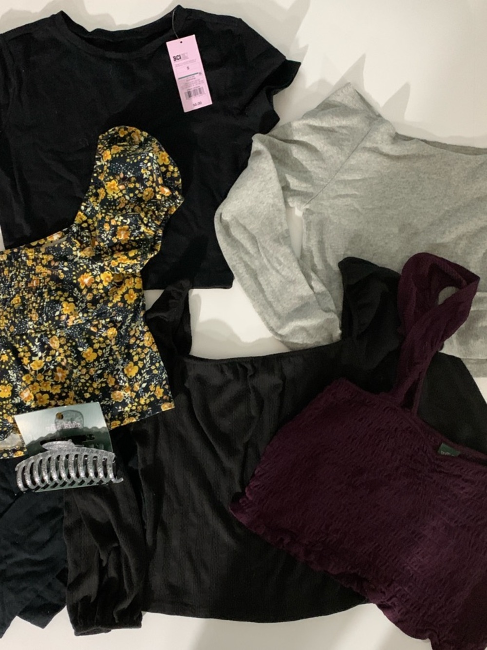 Lot of 7 wild fable Black Crop Top w/Purple Lace Bralette & Yellow Floral Tank